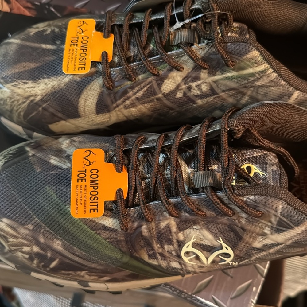 Real tree safety toe footwear